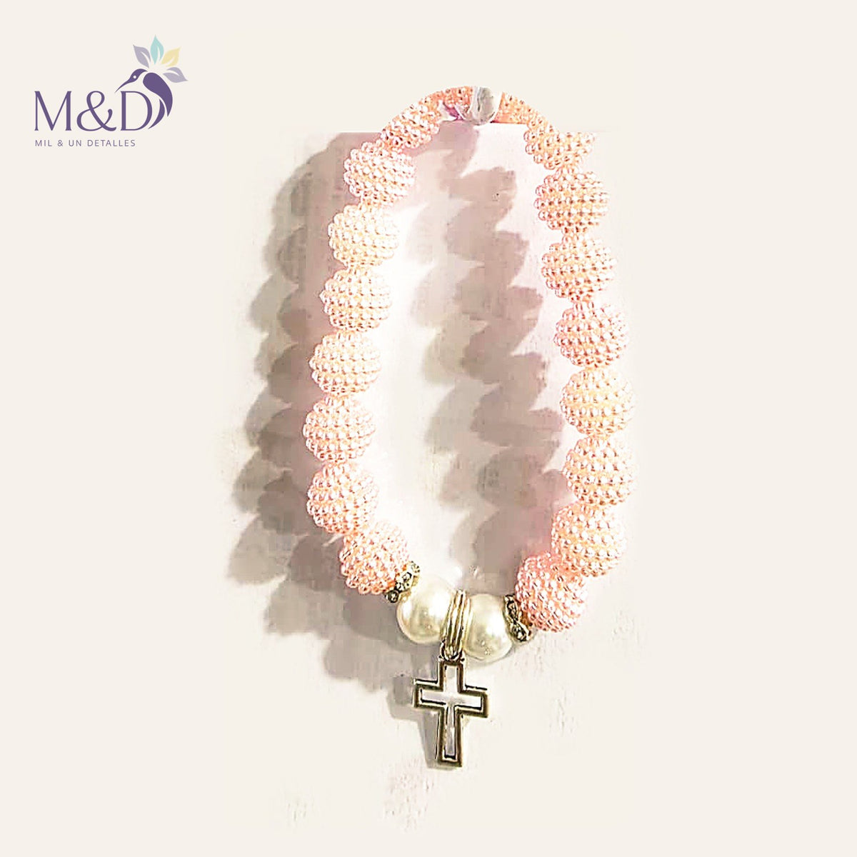 Pulsera de Perlas Rosa con cruz | Mil y un Detalles